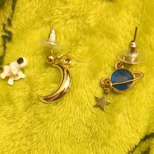 Earrings, Necklace, Rings, Hair Clip, Keychains, Hair Ties/Bracelet